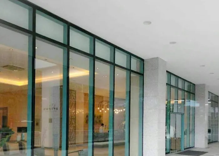 Elegant Urban In Taguig Apartment *